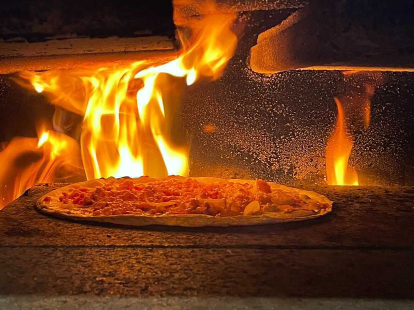 Vente et préparation de tartes flambées au feu de bois pour votre événement près de Colmar et Marlenheim Wintzenheim 3